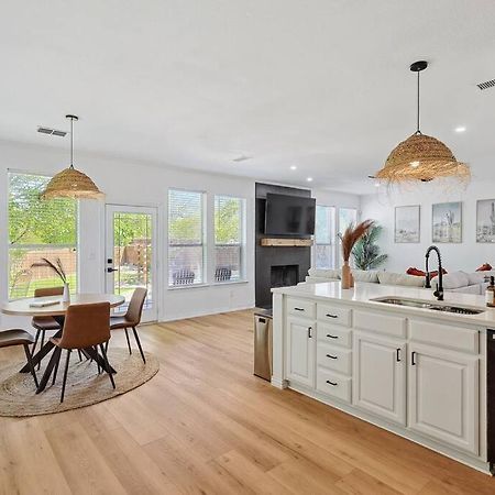 Wellness Oasis 5Br W Pool + Huge Yard + Fire Pit Βίλα Sachse Εξωτερικό φωτογραφία