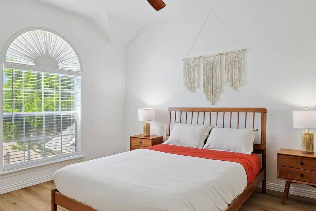 Wellness Oasis 5Br W Pool + Huge Yard + Fire Pit Βίλα Sachse Εξωτερικό φωτογραφία