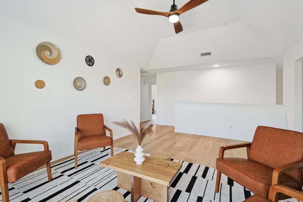 Wellness Oasis 5Br W Pool + Huge Yard + Fire Pit Βίλα Sachse Εξωτερικό φωτογραφία