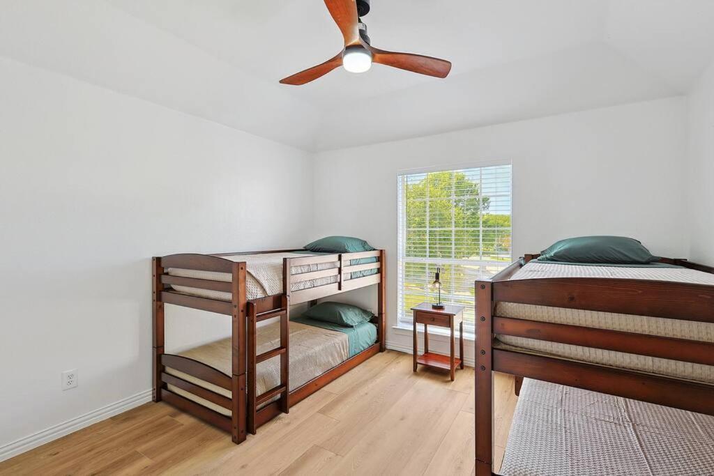 Wellness Oasis 5Br W Pool + Huge Yard + Fire Pit Βίλα Sachse Εξωτερικό φωτογραφία
