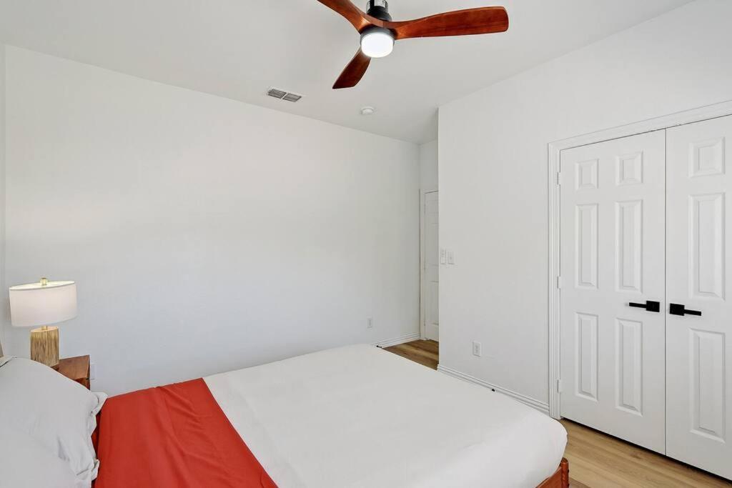 Wellness Oasis 5Br W Pool + Huge Yard + Fire Pit Βίλα Sachse Εξωτερικό φωτογραφία